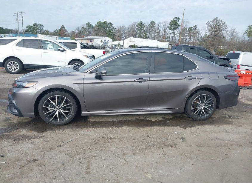 Photo 14 of 2024 Toyota Camry SE (VIN 4T1T11BK2RU115408)