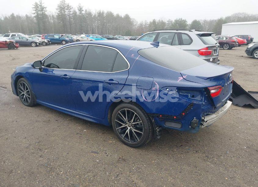 Photo 3 of 2024 Toyota Camry SE (VIN 4T1T11BK2RU118695)