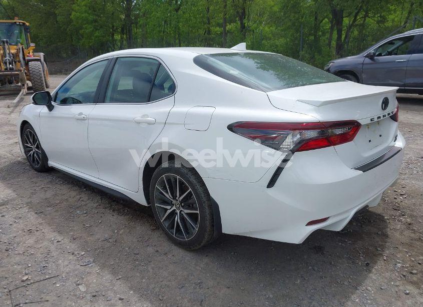 Photo 3 of 2023 Toyota Camry SE AWD (VIN 4T1T11BK3PU105645)