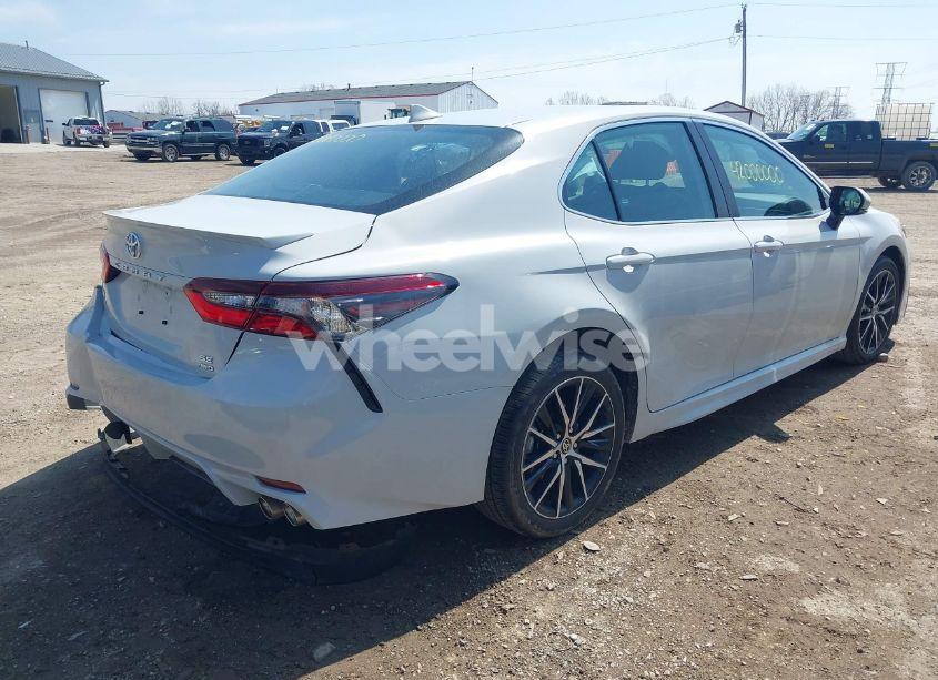 Photo 4 of 2024 Toyota Camry SE (VIN 4T1T11BK4RU125289)