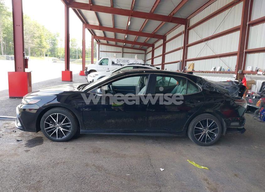 Photo 15 of 2022 Toyota Camry SE AWD (VIN 4T1T11BK5NU060768)