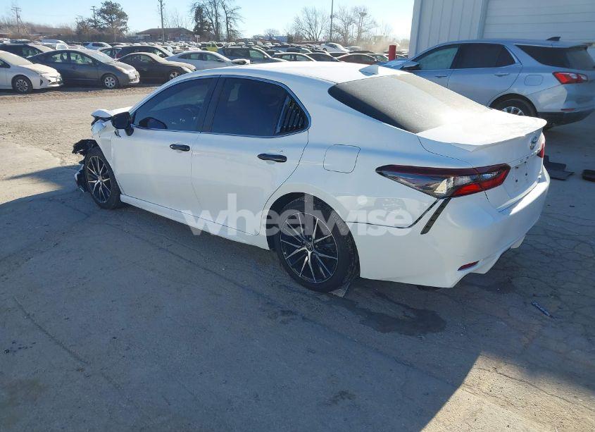 Photo 3 of 2021 Toyota Camry SE AWD (VIN 4T1T11BK6MU037014)
