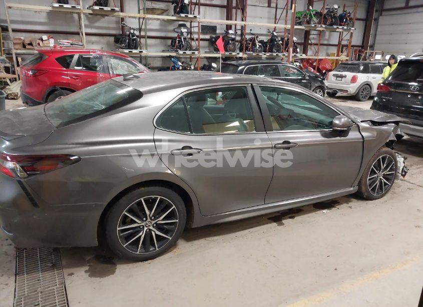 Photo 12 of 2021 Toyota Camry SE AWD (VIN 4T1T11BK7MU028791)