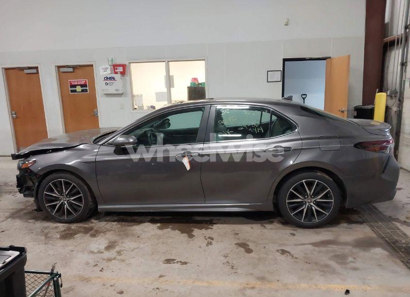 Photo 13 of 2021 Toyota Camry SE AWD (VIN 4T1T11BK7MU028791)