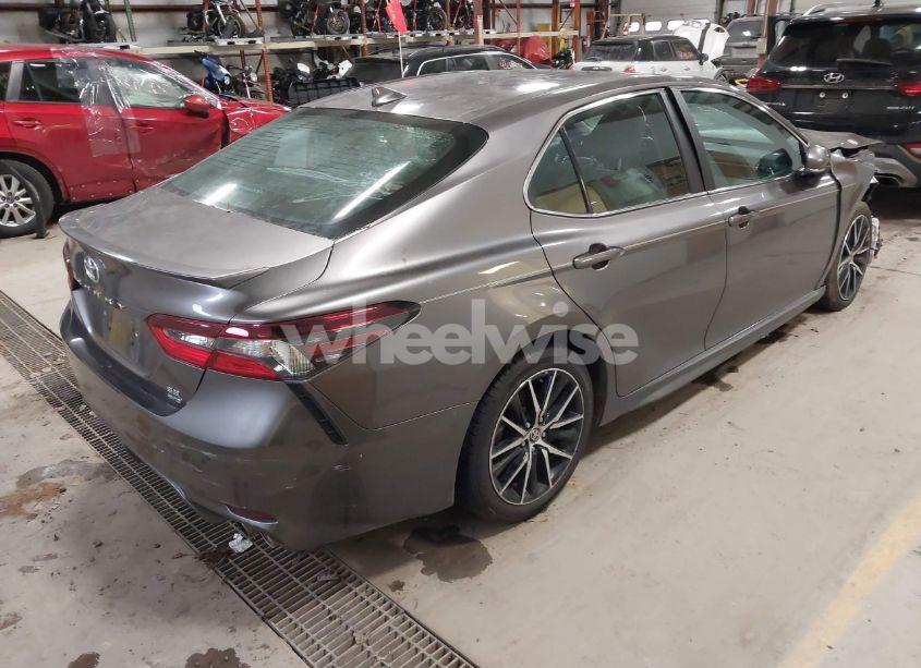 Photo 4 of 2021 Toyota Camry SE AWD (VIN 4T1T11BK7MU028791)