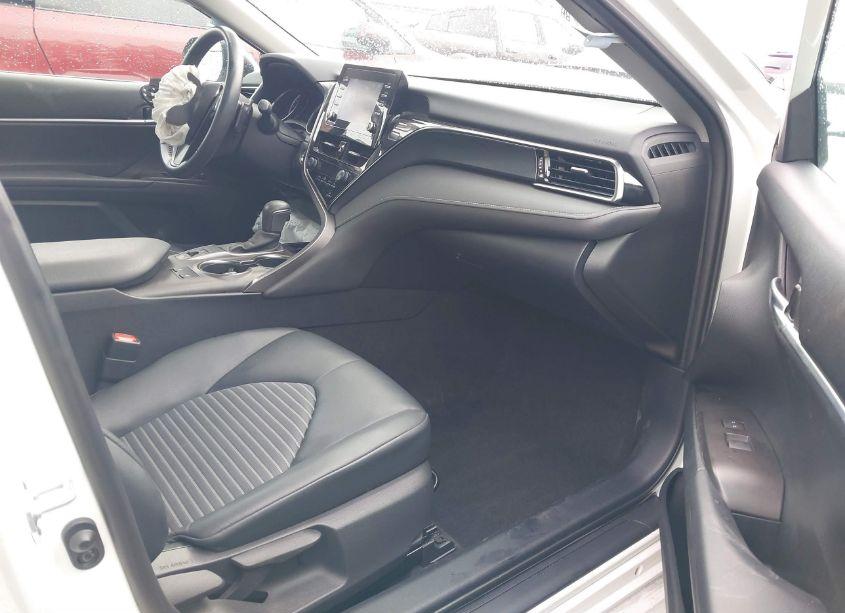 Photo 5 of 2021 Toyota Camry SE AWD (VIN 4T1T11BK9MU023222)