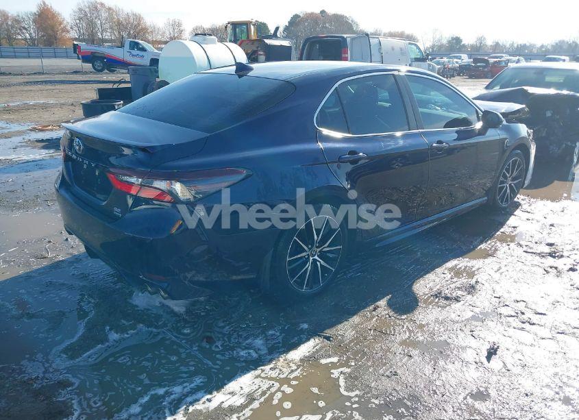 Photo 4 of 2022 Toyota Camry SE AWD (VIN 4T1T11BK9NU052589)