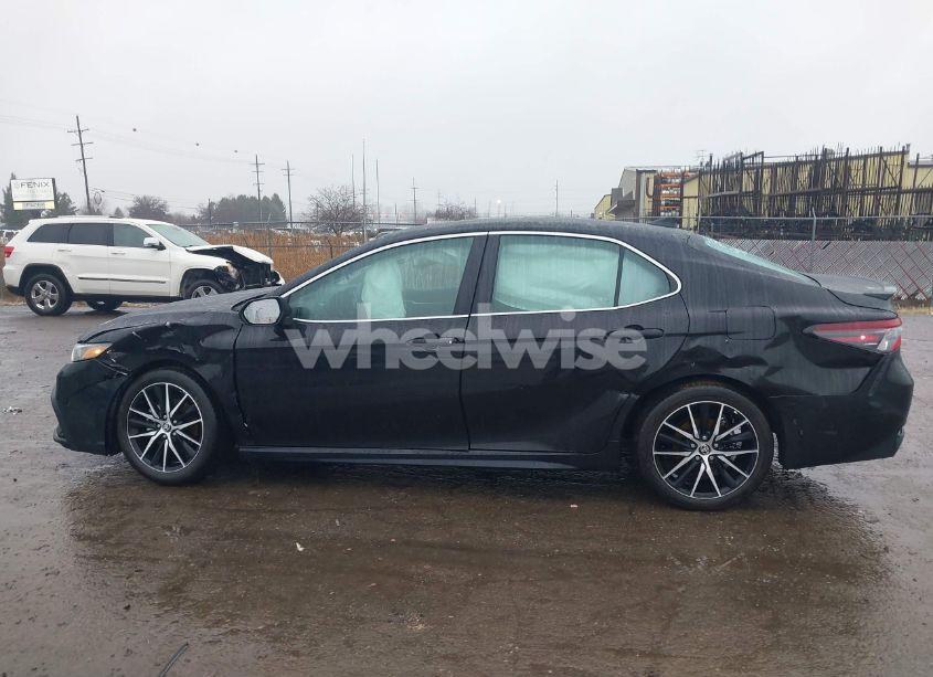 Photo 14 of 2024 Toyota Camry SE (VIN 4T1T11BK9RU125420)