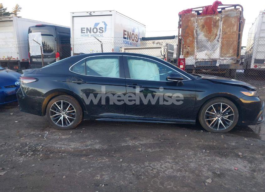 Photo 13 of 2024 Toyota Camry SE (VIN 4T1T11BKXRU122008)