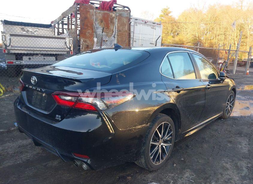 Photo 4 of 2024 Toyota Camry SE (VIN 4T1T11BKXRU122008)