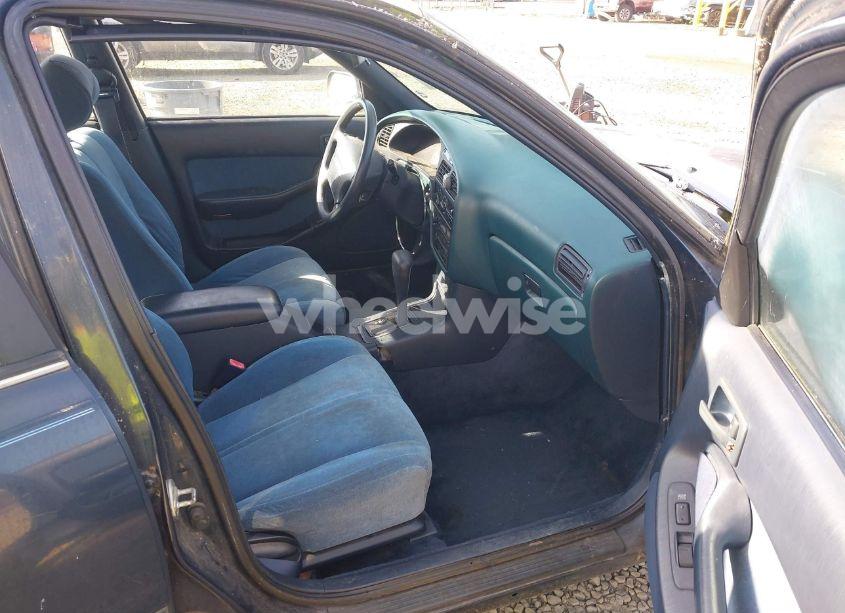 Photo 5 of 1993 Toyota Camry LE (VIN 4T1VK12W2PU089317)