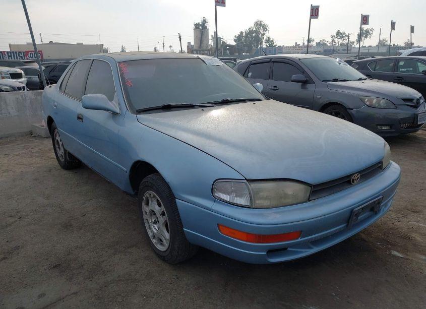 1993 Toyota Camry XLE (VIN 4T1VK13E1PU079576) main photo