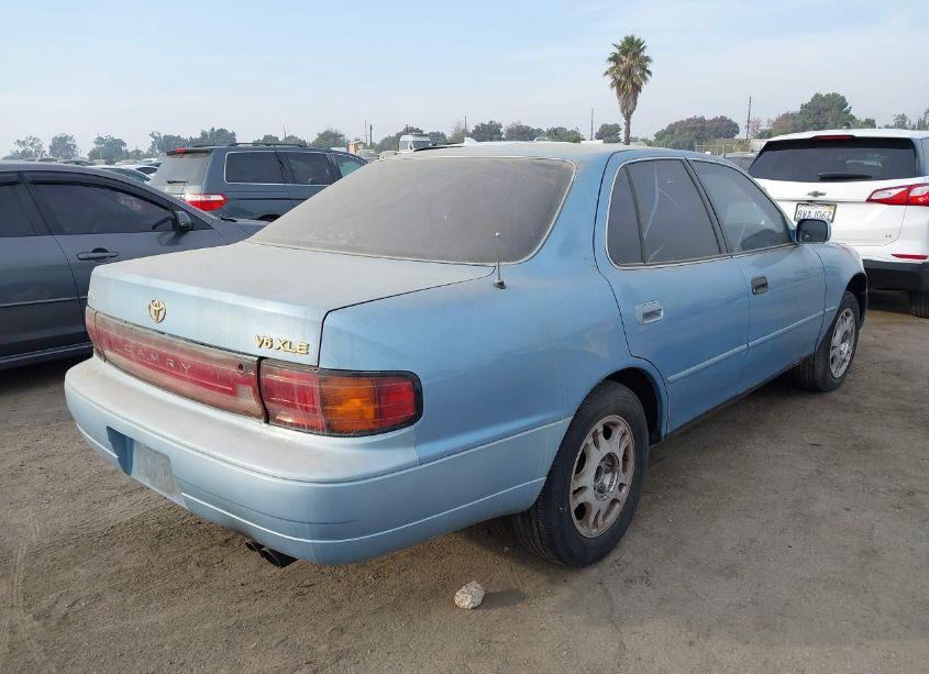 Photo 4 of 1993 Toyota Camry XLE (VIN 4T1VK13E1PU079576)