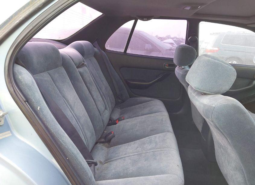 Photo 8 of 1993 Toyota Camry XLE (VIN 4T1VK13E1PU079576)