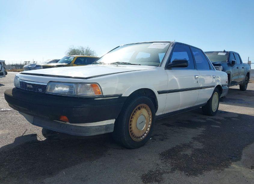 Photo 2 of 1990 Toyota Camry DLX (VIN 4T1VV21EXLU011643)