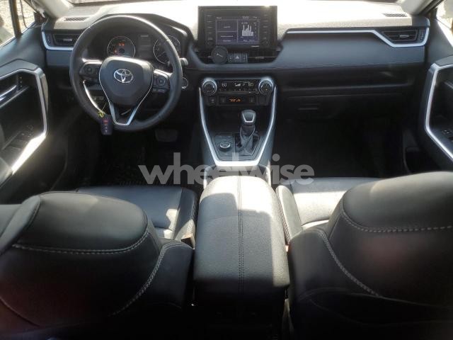 Photo 2 of 2021 TOYOTA RAV4 XLE PREMIUM (VIN 4T3B6RFV0MU019096)