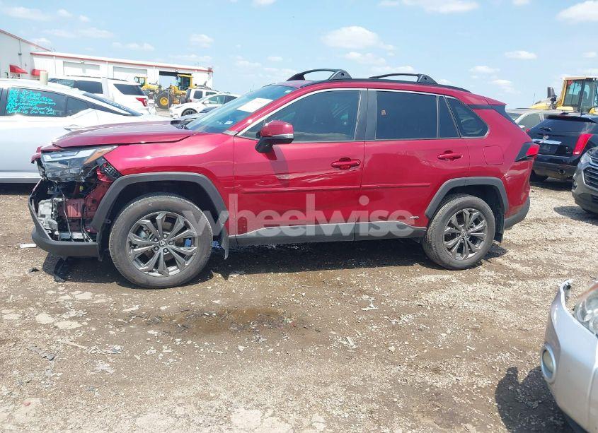 Photo 13 of 2024 Toyota Rav4 XLE PREMIUM (VIN 4T3B6RFV1RU157916)