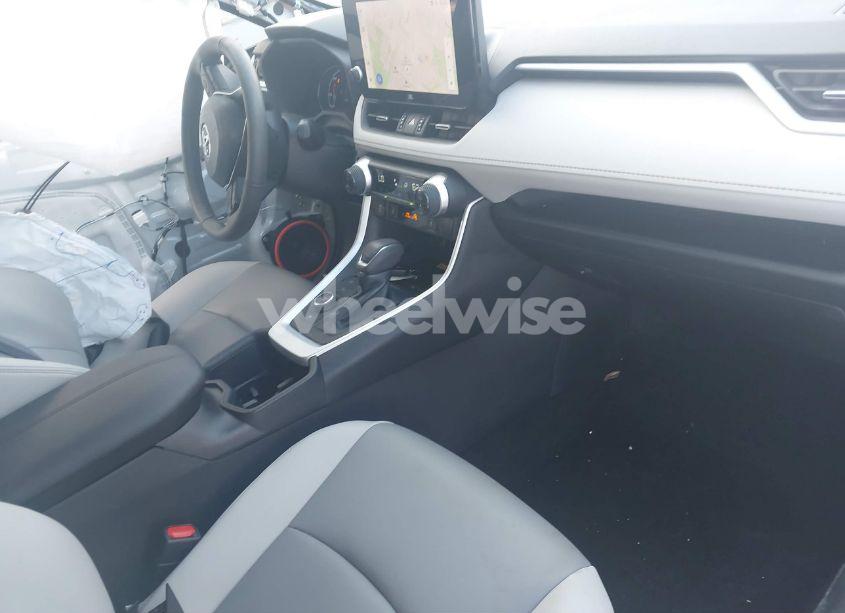 Photo 5 of 2024 Toyota Rav4 HYBRID XLE PREMIUM (VIN 4T3B6RFV1RU163120)