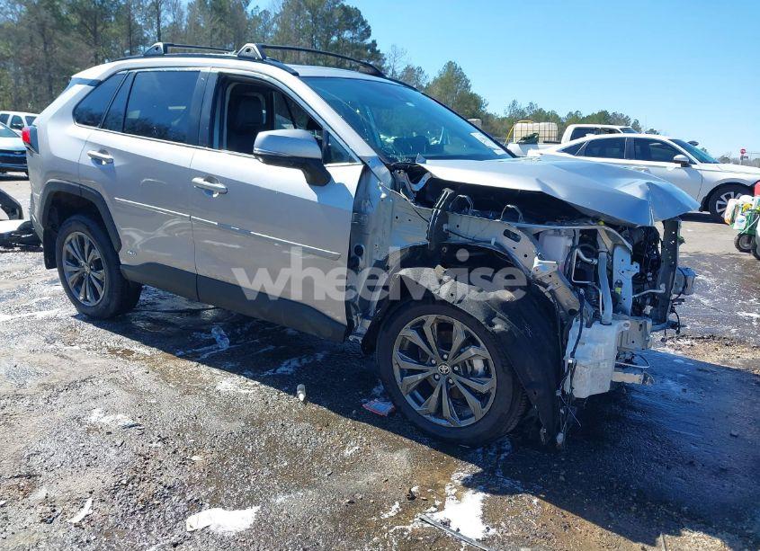 2024 Toyota Rav4 HYBRID XLE PREMIUM (VIN 4T3B6RFV2RU152532) main photo