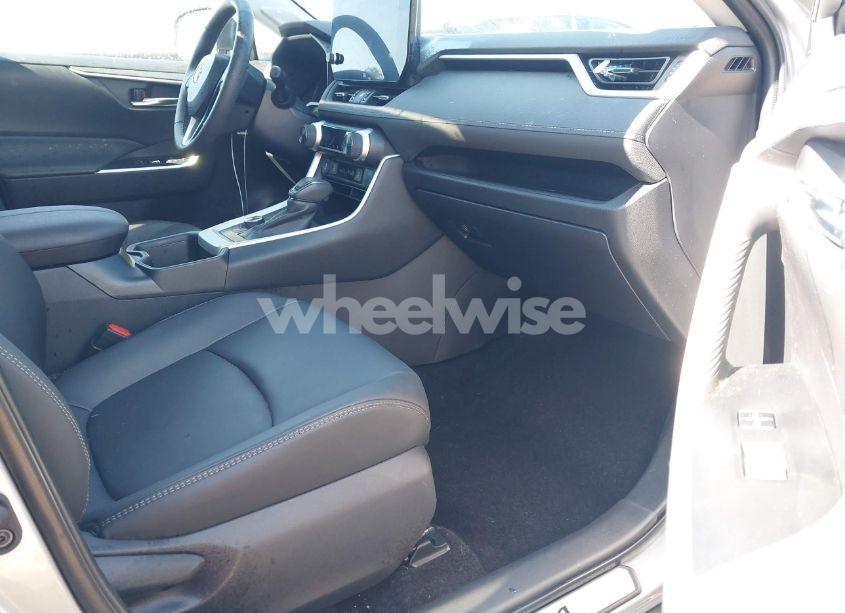 Photo 5 of 2024 Toyota Rav4 HYBRID XLE PREMIUM (VIN 4T3B6RFV2RU152532)