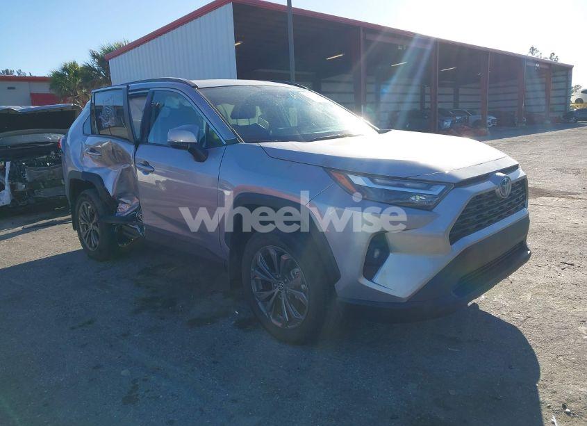 2024 Toyota Rav4 HYBRID XLE PREMIUM (VIN 4T3B6RFV2RU168634) main photo