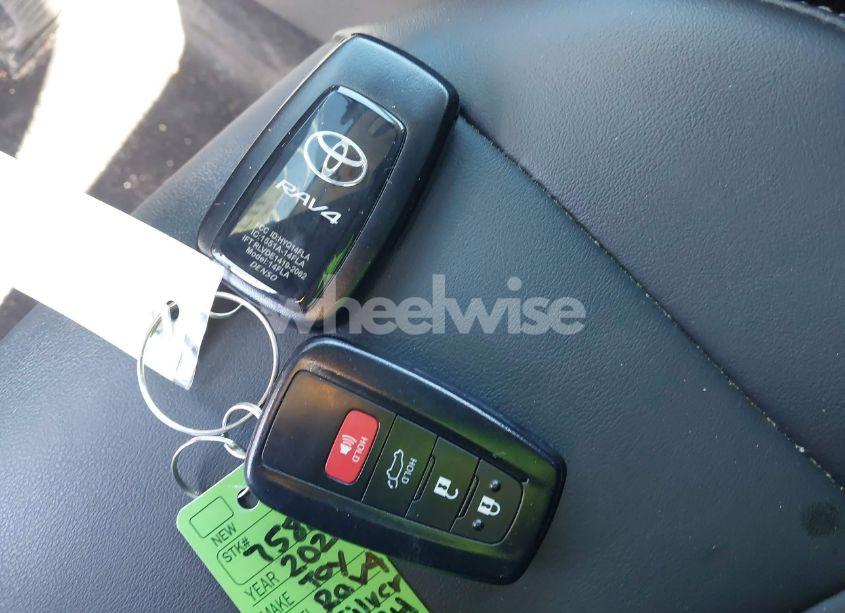 Photo 11 of 2024 Toyota Rav4 HYBRID XLE PREMIUM (VIN 4T3B6RFV2RU168634)