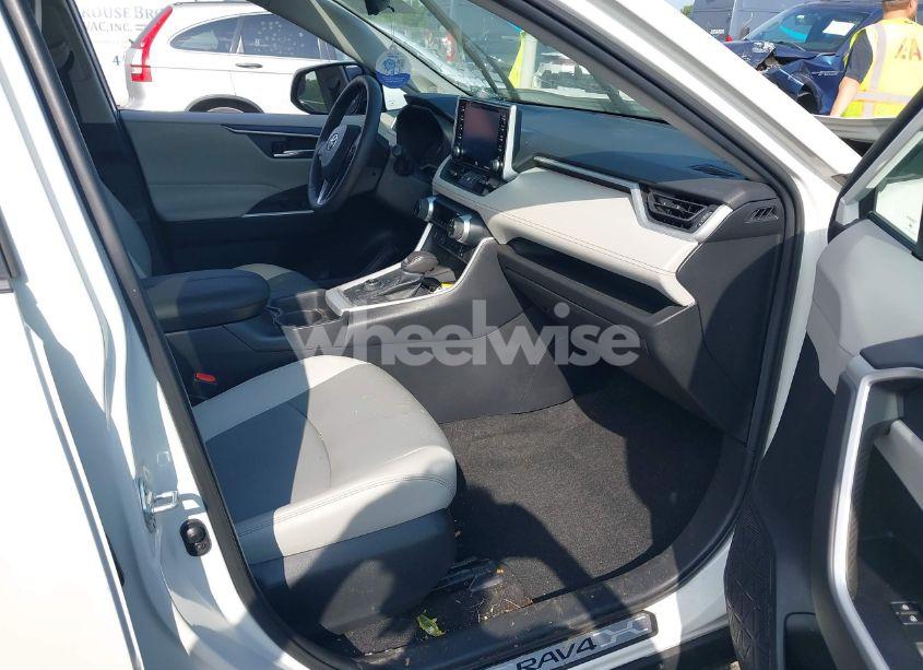 Photo 5 of 2021 Toyota Rav4 HYBRID XLE PREMIUM (VIN 4T3B6RFV3MU046969)