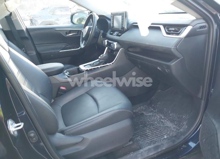 Photo 5 of 2022 Toyota Rav4 HYBRID XLE PREMIUM (VIN 4T3B6RFV3NU093520)