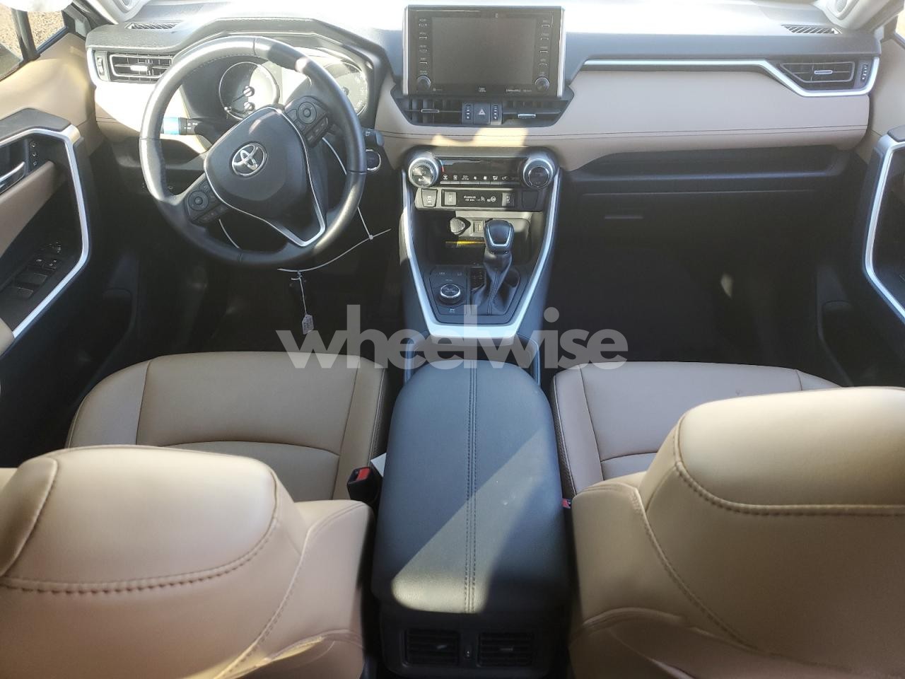 Photo 8 of 2021 TOYOTA RAV4 XLE PREMIUM (VIN 4T3B6RFV5MU012211)