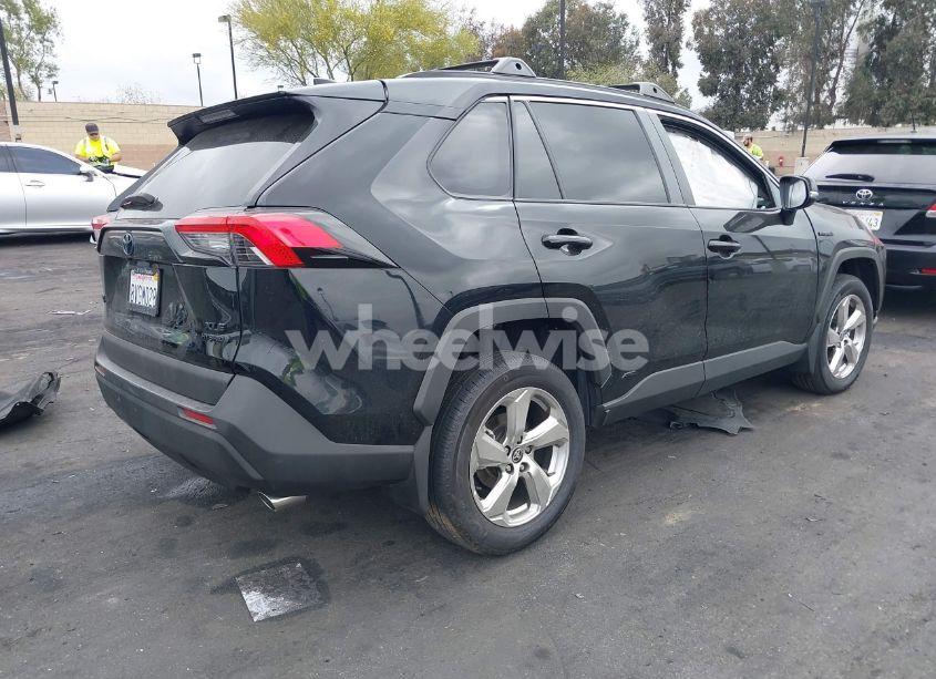 Photo 4 of 2021 Toyota Rav4 HYBRID XLE PREMIUM (VIN 4T3B6RFV5MU031406)
