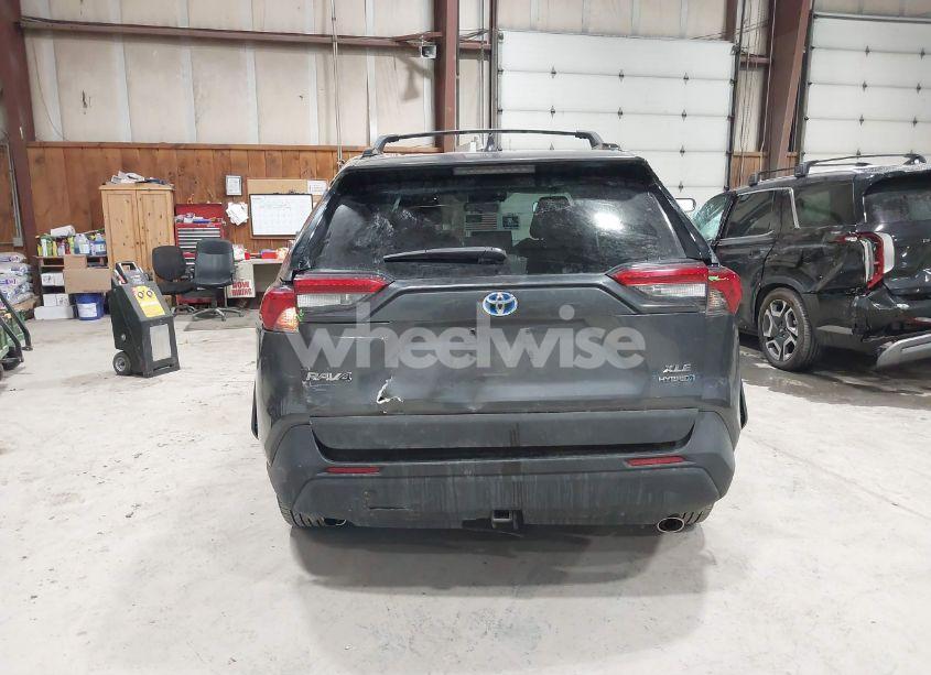 Photo 6 of 2021 Toyota Rav4 HYBRID XLE PREMIUM (VIN 4T3B6RFV5MU033074)