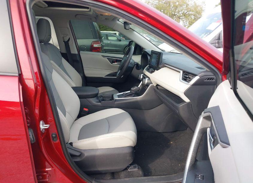 Photo 5 of 2021 Toyota Rav4 HYBRID XLE PREMIUM (VIN 4T3B6RFV6MU013089)