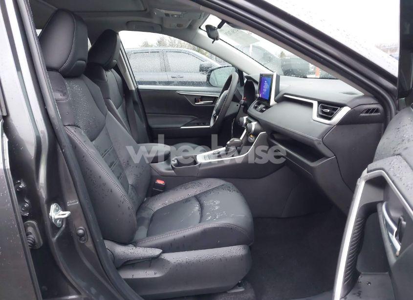 Photo 5 of 2024 Toyota Rav4 HYBRID XLE PREMIUM (VIN 4T3B6RFV6RU162626)