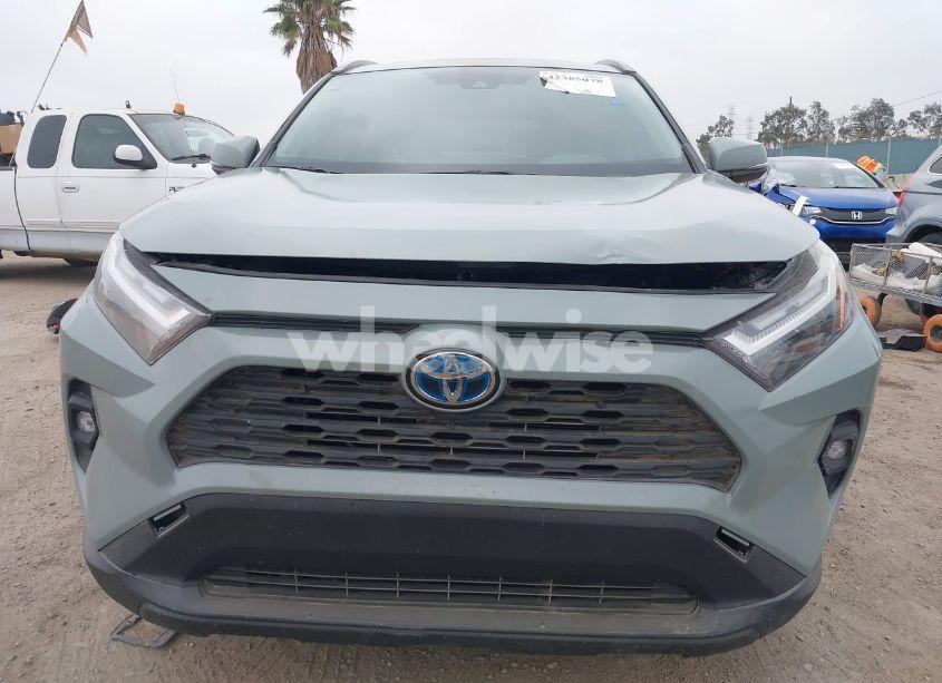 Photo 12 of 2022 Toyota Rav4 XLE PREMIUM (VIN 4T3B6RFV8NU102695)