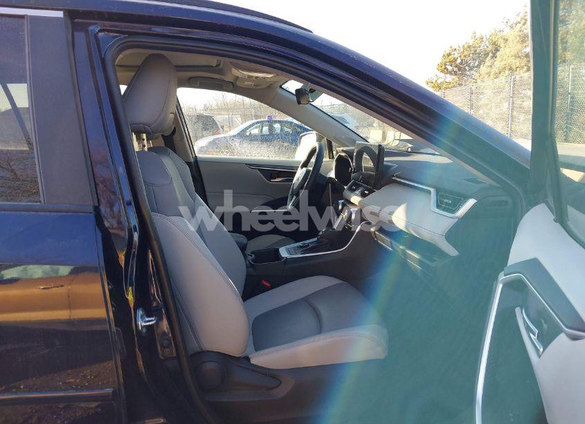 Photo 5 of 2023 Toyota Rav4 HYBRID XLE PREMIUM (VIN 4T3B6RFV8PU109357)