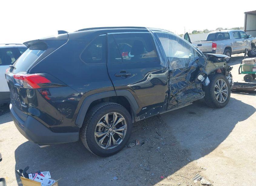 Photo 4 of 2022 Toyota Rav4 XLE PREMIUM HYBRID (VIN 4T3B6RFV9NU066547)