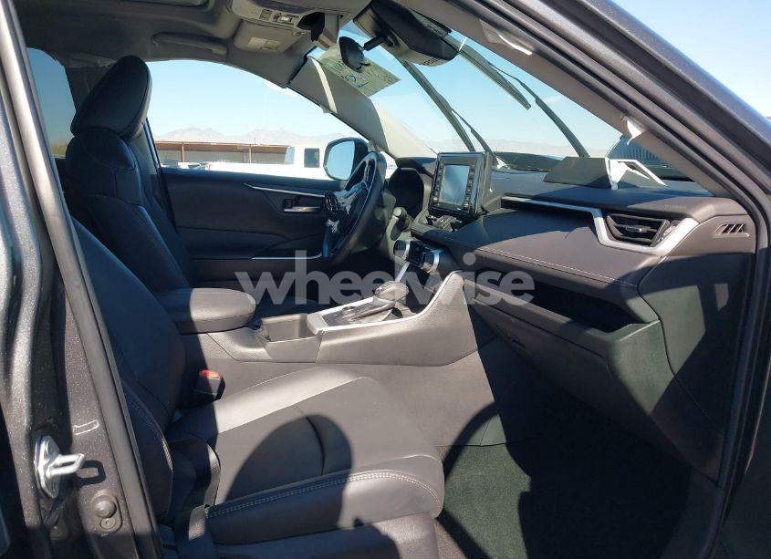 Photo 5 of 2022 Toyota Rav4 HYBRID XLE PREMIUM (VIN 4T3B6RFV9NU102348)