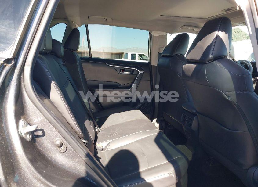 Photo 8 of 2022 Toyota Rav4 HYBRID XLE PREMIUM (VIN 4T3B6RFV9NU102348)