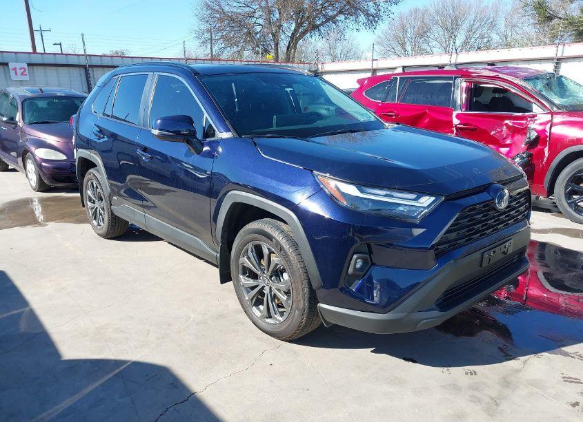 2024 Toyota Rav4 HYBRID XLE PREMIUM (VIN 4T3B6RFV9RU150275) main photo