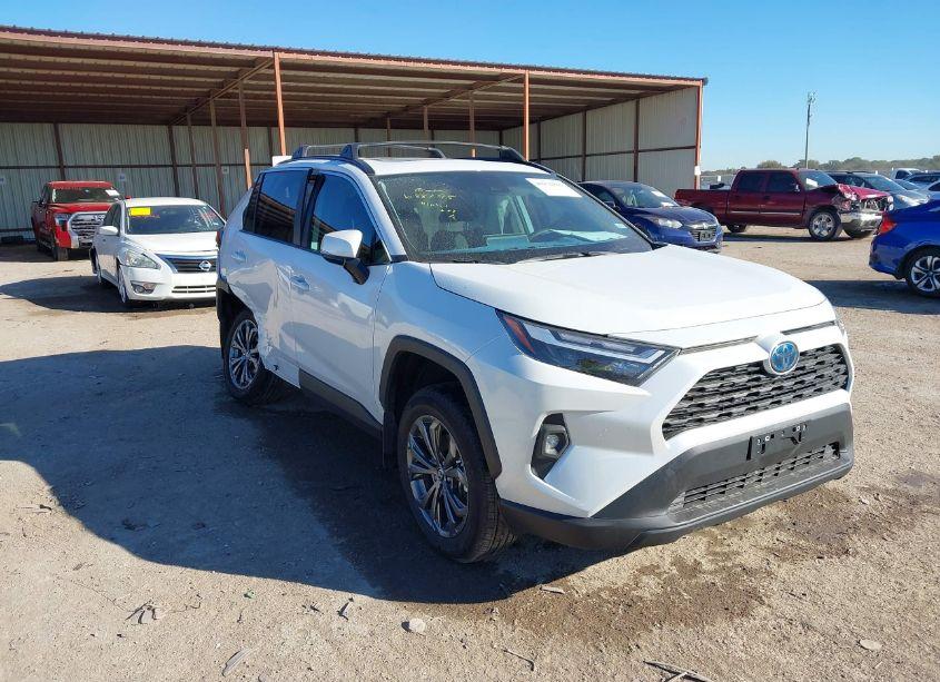 2024 Toyota Rav4 HYBRID XLE PREMIUM (VIN 4T3B6RFV9RU162684) main photo