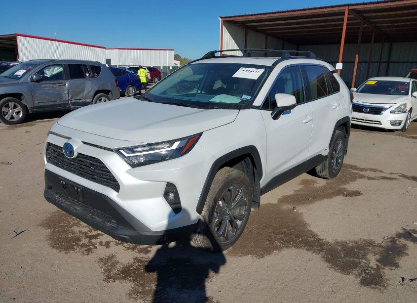 Photo 2 of 2024 Toyota Rav4 HYBRID XLE PREMIUM (VIN 4T3B6RFV9RU162684)