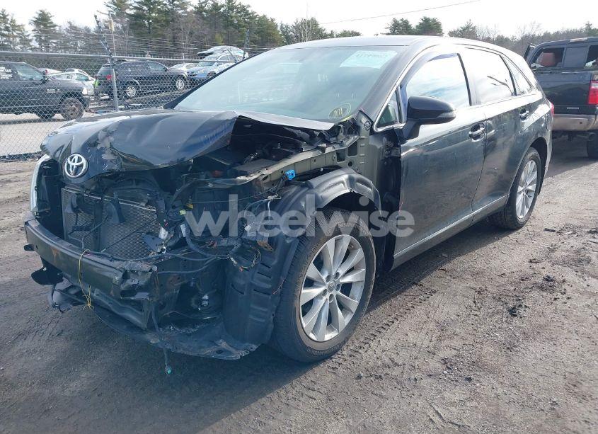 Photo 2 of 2013 Toyota Venza LE (VIN 4T3BA3BB1DU045911)