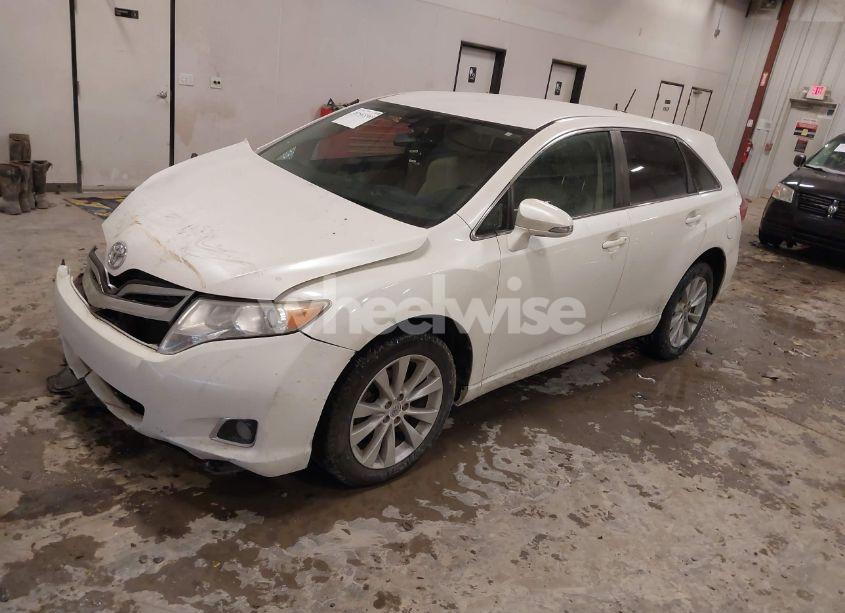 Photo 2 of 2015 Toyota Venza LE (VIN 4T3BA3BB1FU068737)