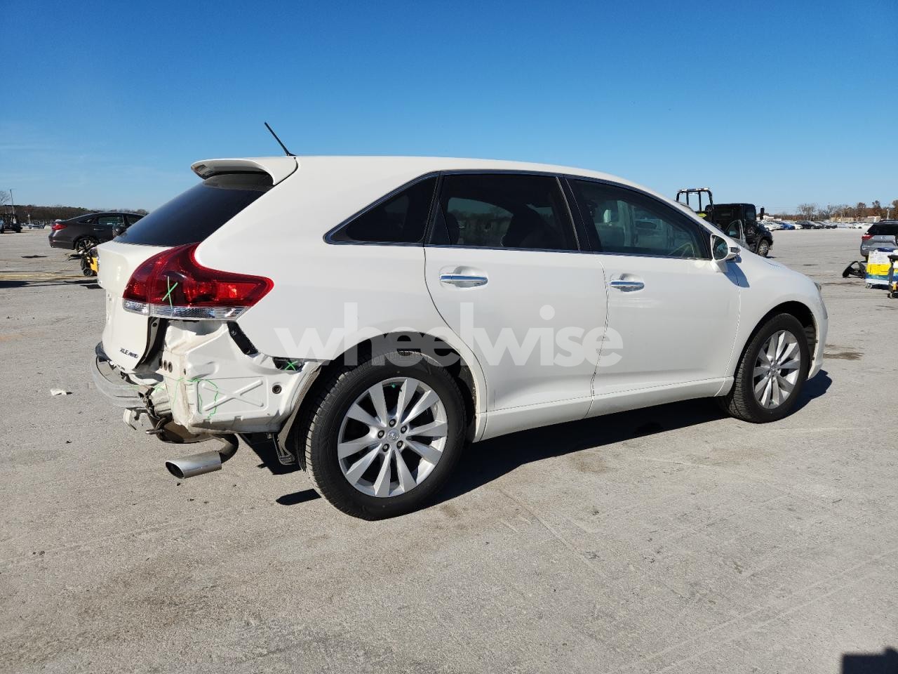 Photo 3 of 2015 TOYOTA VENZA LE (VIN 4T3BA3BB1FU073257)