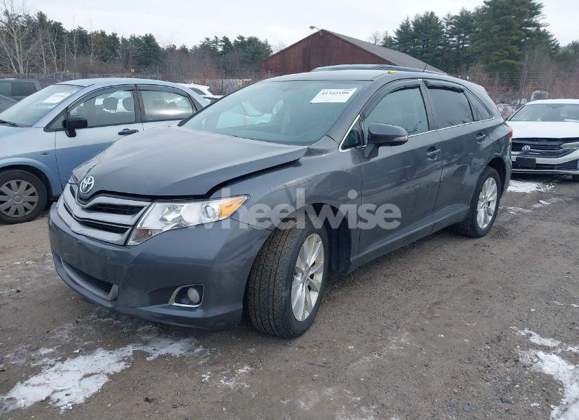 Photo 2 of 2013 Toyota Venza LE (VIN 4T3BA3BB5DU034734)