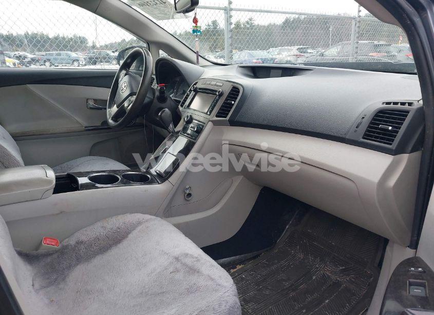 Photo 5 of 2013 Toyota Venza LE (VIN 4T3BA3BB5DU034734)