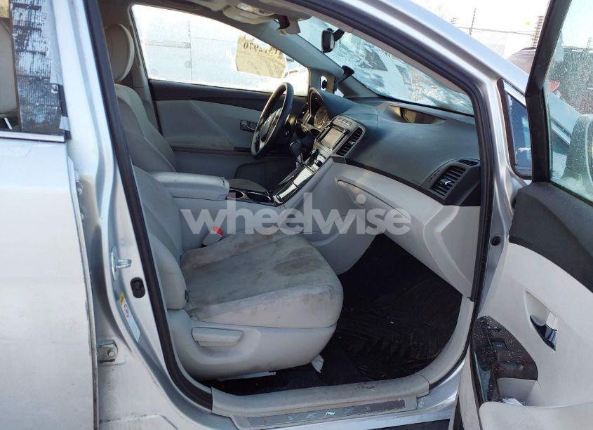 Photo 5 of 2013 Toyota Venza LE/XLE (VIN 4T3BA3BB6DU042793)