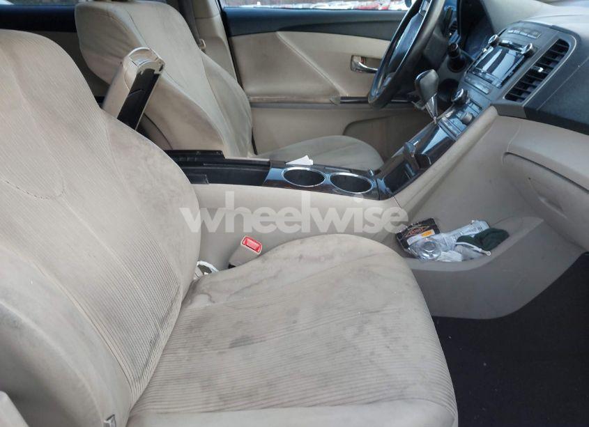 Photo 5 of 2010 Toyota Venza (VIN 4T3BA3BB7AU011225)