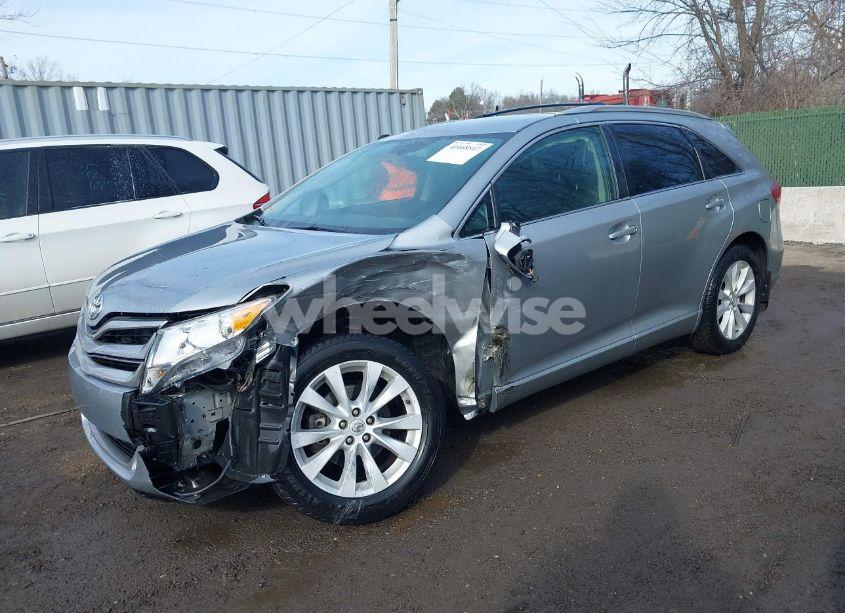 Photo 2 of 2015 Toyota Venza LE (VIN 4T3BA3BB7FU067611)
