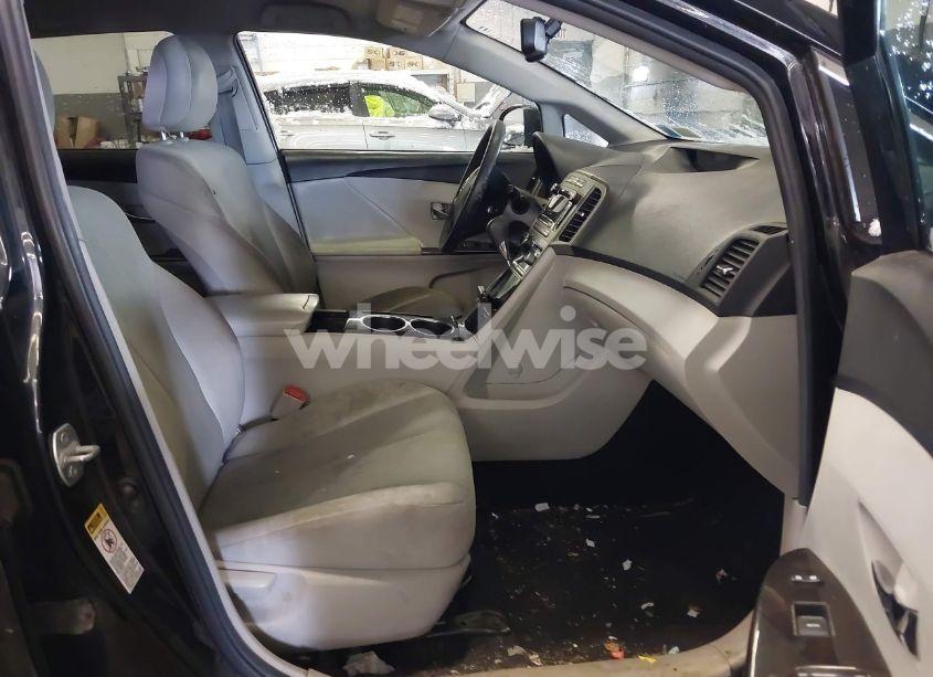 Photo 5 of 2010 Toyota Venza (VIN 4T3BA3BBXAU017682)